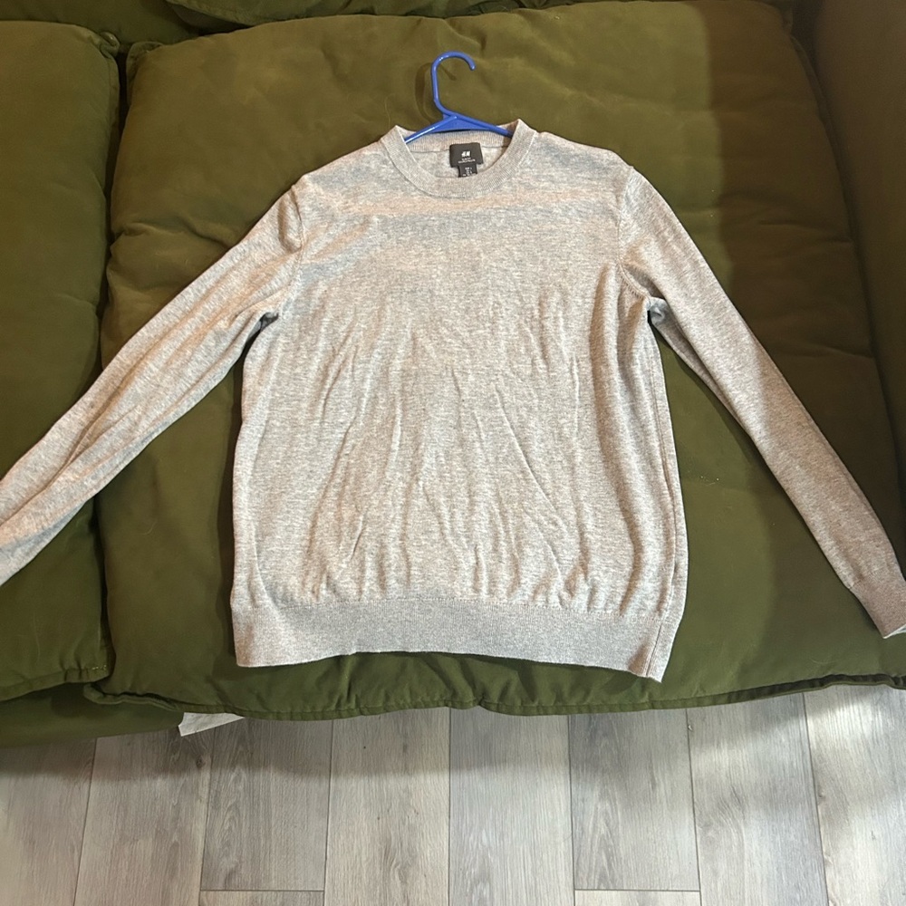 H&M Light Gray Women's Crew Neck Sweater